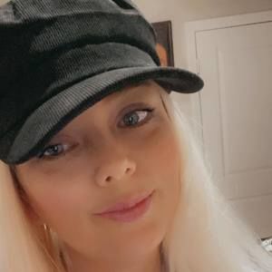 Meet your Posher, Candice